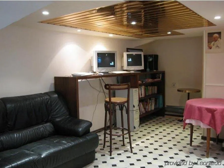 **  Hotel Restaurant La Regence Lourdes France